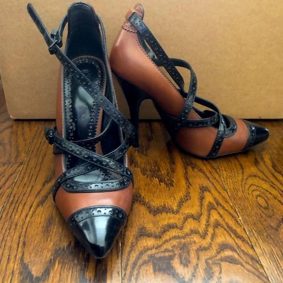 TORY BURCH Women’s Judith Honey Brown and Black Size 9M Stiletto Heels - Picture 15 of 15